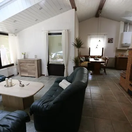 Ferienhaus Anna Alpesi faház